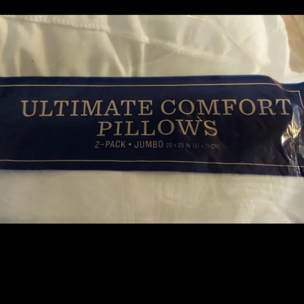 Tommy Bahama Home Ultimate Comfort Pillow Set of 2 Jumbo 20 x 28 Queen BNWT SO